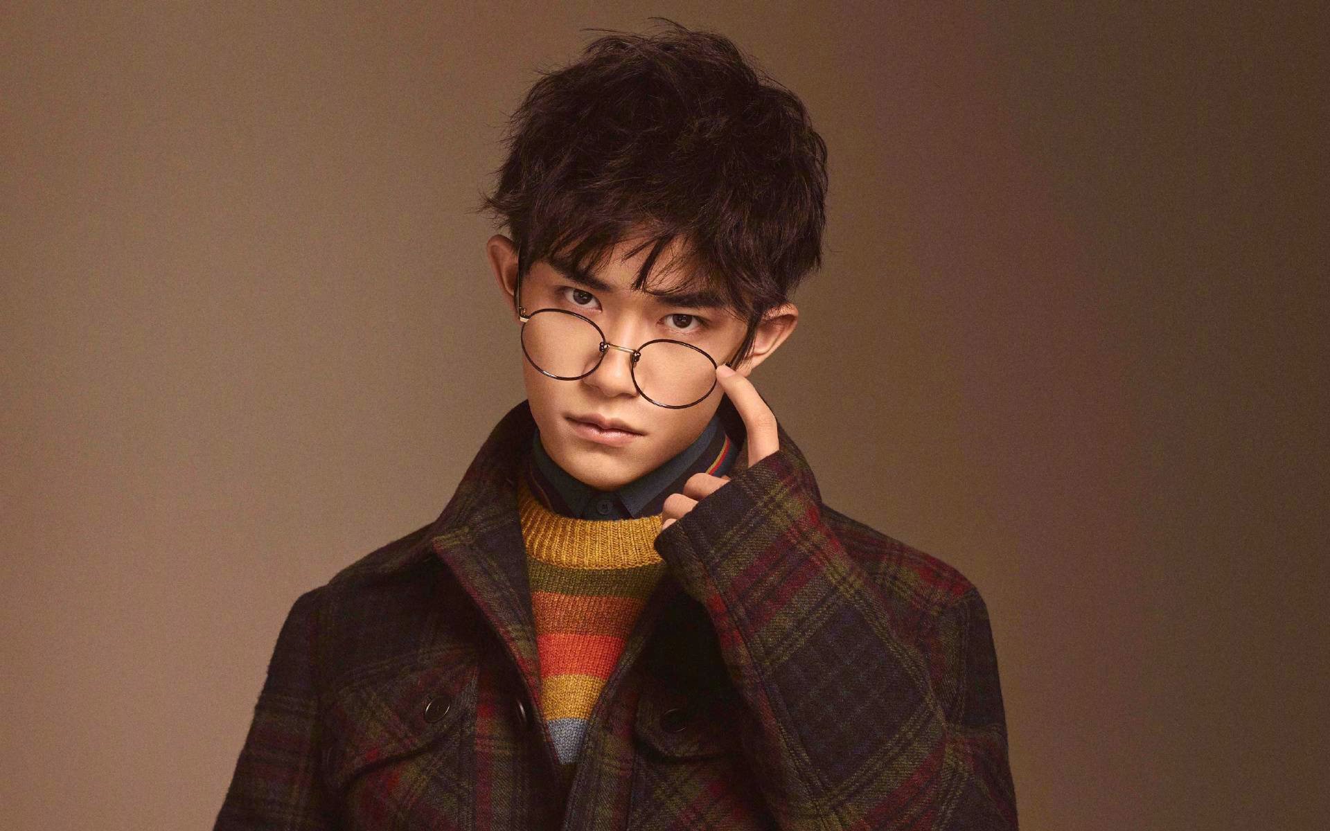 锋线球员传球方向选择是否由战术板预设，持球锋线